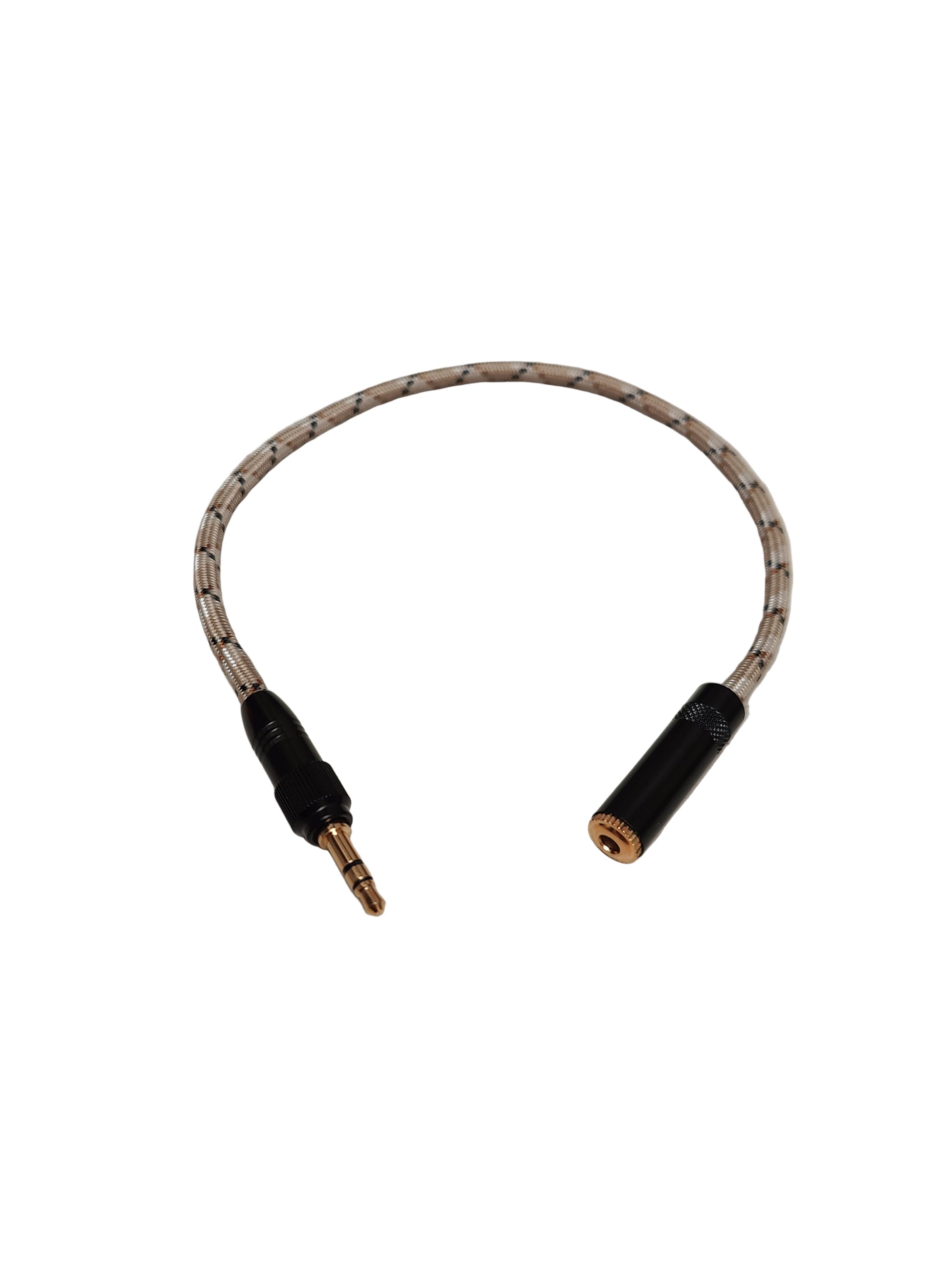 Cable: 3.5mm (H) < - > 3.5mm (M)
