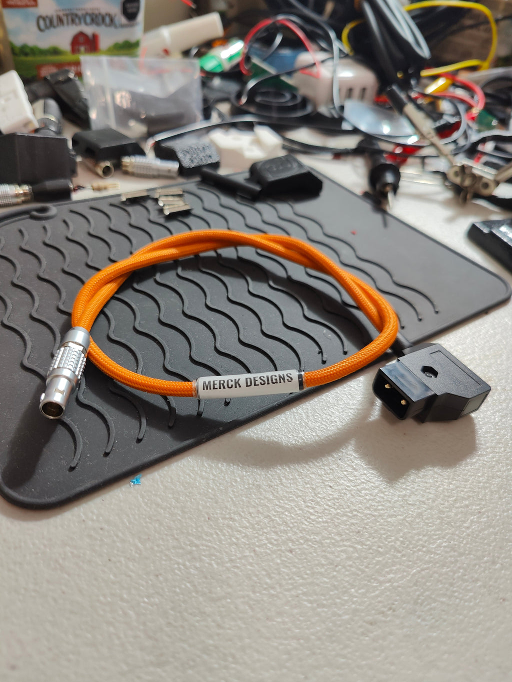 Cable: D Tap - Lemo 2 Pin (Normal)