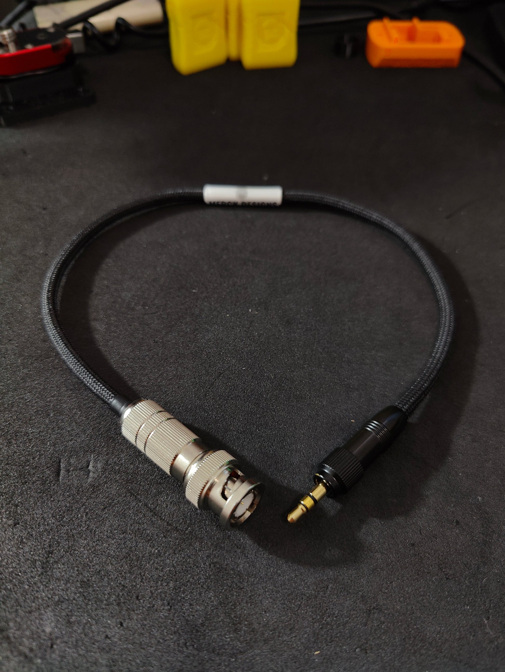 Cable: 3.5mm (Miniplug) a BNC (Normal) TC