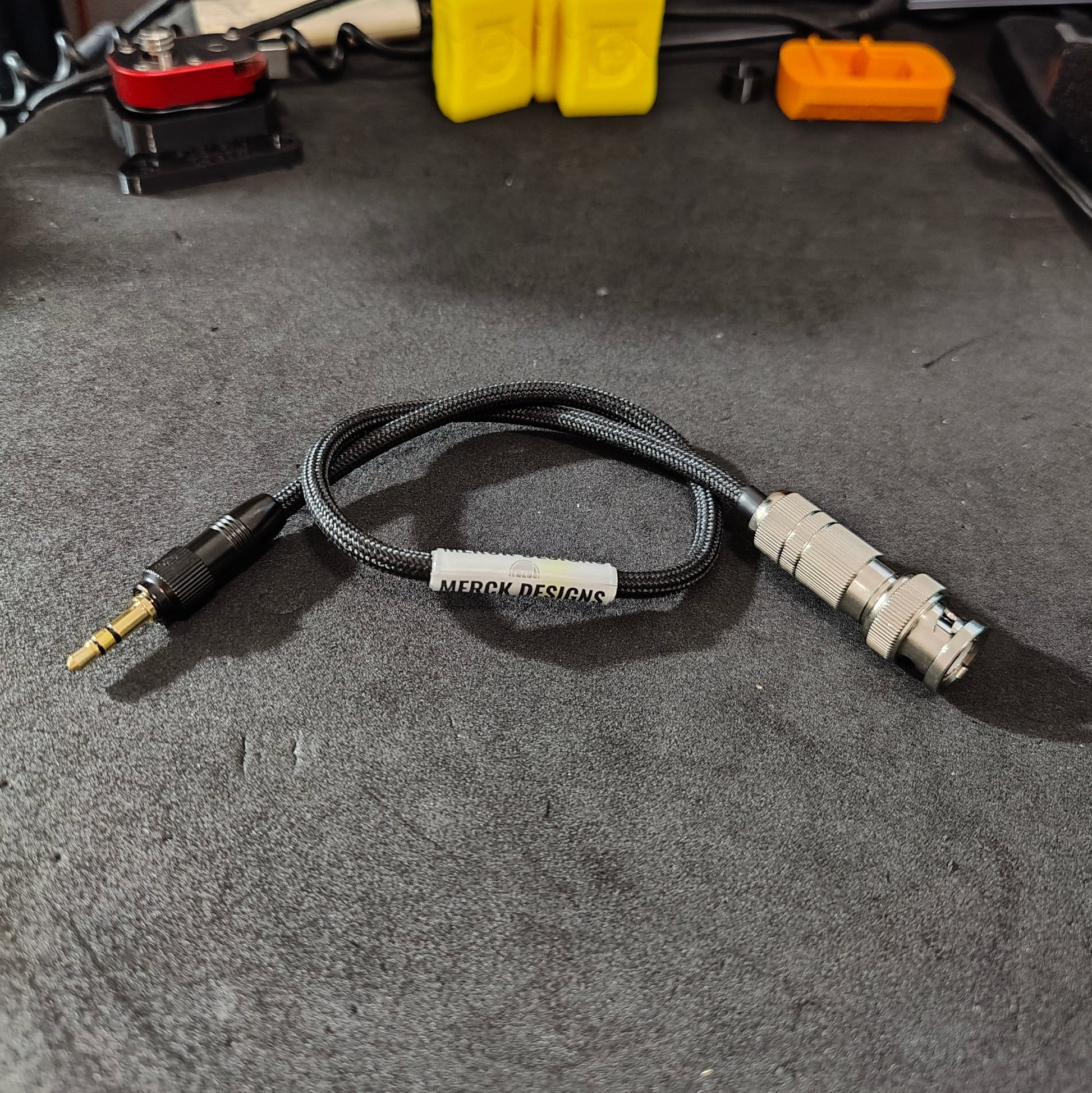 Cable: 3.5mm (Miniplug) a BNC (Normal) TC