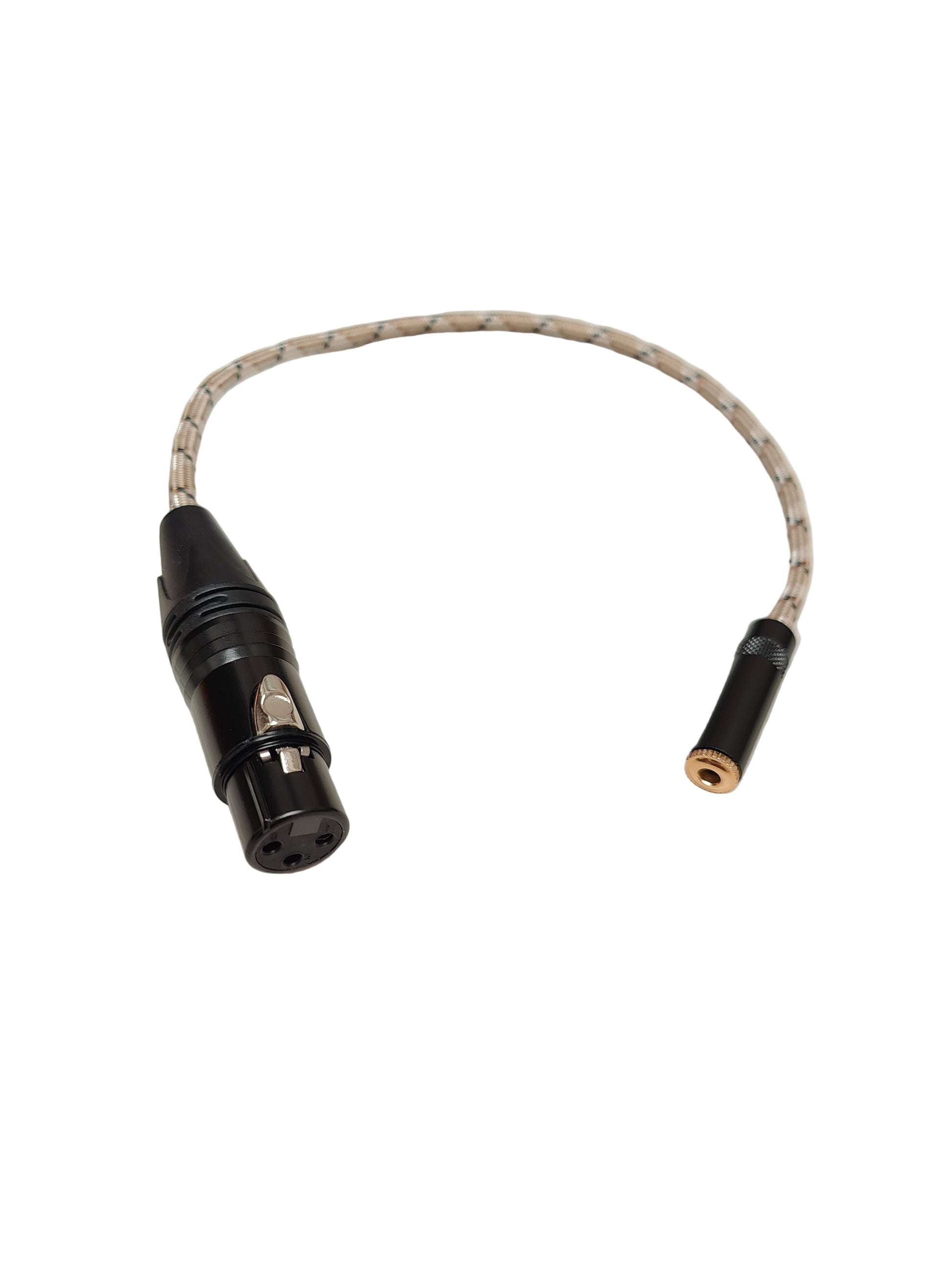 Cable: XLR (H) - 3.5mm (H)